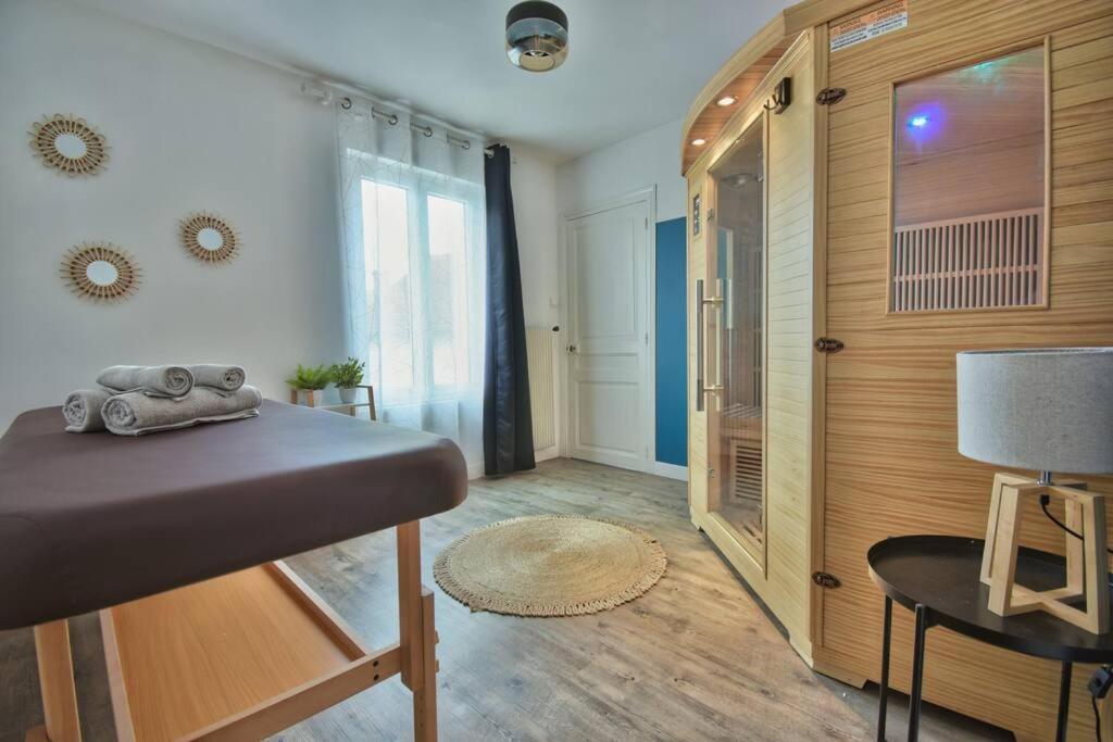 *Au Sauna De Maintenon* Екстериор снимка